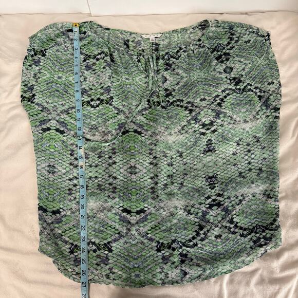 Cabi Style 746 Green Blue Short Sleeve Sheer Blouse Size Large - Picture 7 of 10